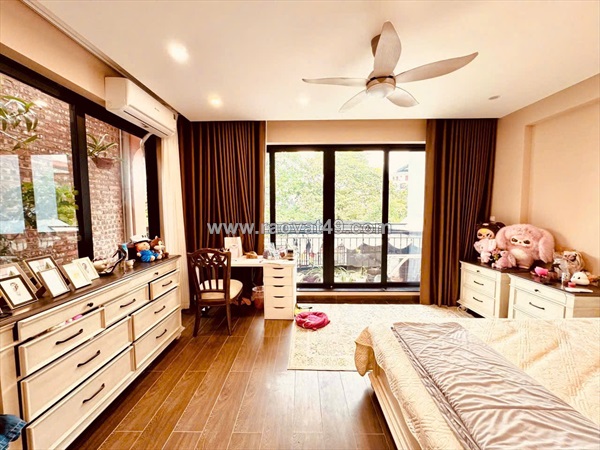 Biệt thự trung tâm đống đa 150m – phân lô – mặt tiền 8m – giá 38 tỷ – lh