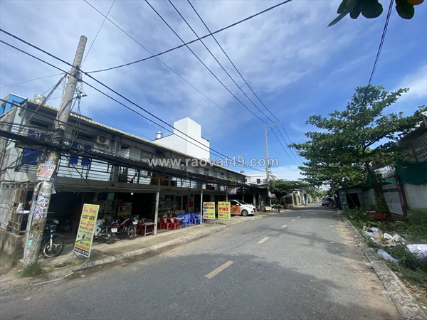 Cần bán 308m2 7 căn nhà 1 tấm mt đường khuất văn bức