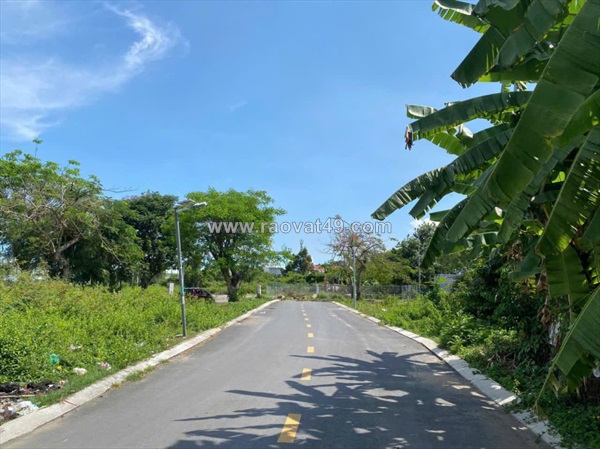 Cần bán đất hẻm 8m ô tô quay đầu - kdc sài gòn mới