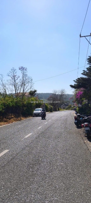 Cần bán đất tặng nhà – sổ riêng xây dựng đường triệu việt vương – phường 3, đà