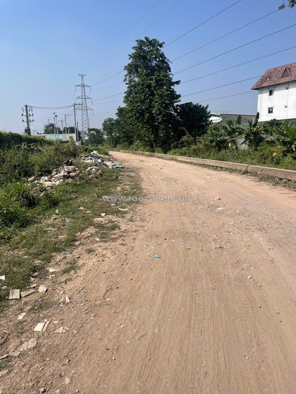 Cần bán lô đất mt rạch vườn lài, vị trí đẹp, cách vườn lài nối dài chỉ 200m,