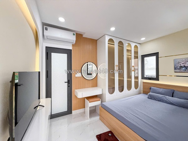 Cán góc - xây full - phan văn trị - bình thạnh - tặng full nội thất - chính chủ