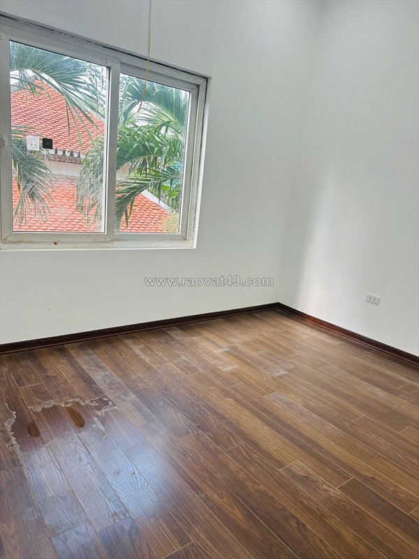 💥cắt lỗ sốc 600 triệu! nhà kinh doanh ô tô lùi cửa trung tâm đống đa.