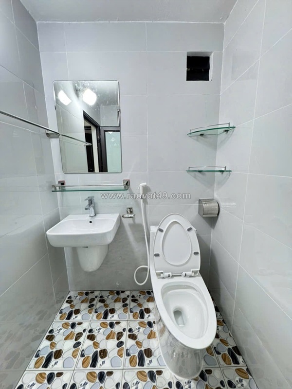 Chính chủ cần tiền bán gấp nhà mặt chợ thôn chi đông 2, quang minh, mt kinh