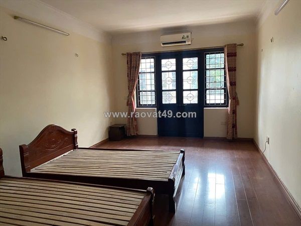 Chính chủ cho thuê nhà liền kề 3 tầng tại ngõ 447 ngọc lâm , long biên