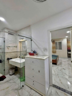 Chính chủ - gấp bán - nguyễn trung trực - bình thạnh - 3 tầng btct - 4pn lớn -