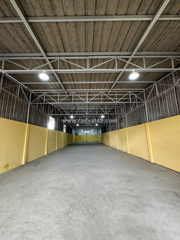 Cho thuê 450m2 kho mt nguyễn cửu phú đối diện đh phạm ngọc thạch