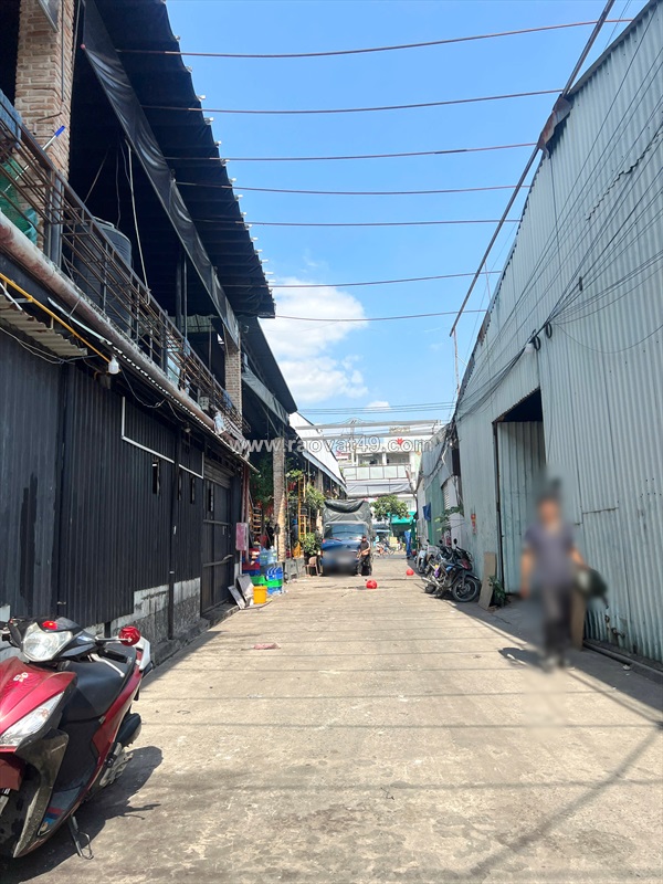 Cho thuê nhà (10x60m) mặt tiền phạm hùng xã bình hưng. bình chánh giáp q8. giá: