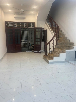 Cho thuê nhà nguyên căn 3 tầng – ô tô chạy qua cửa – hà đông, hà nội