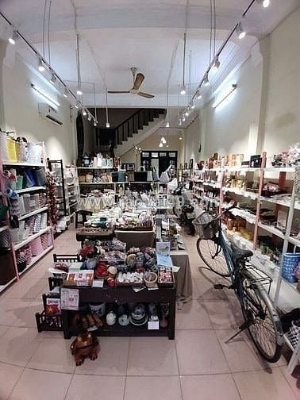 Cho thuê tầng 1 làm cửa hàng, văn phòng, kinh doanh, giá 45triệu ( có thương