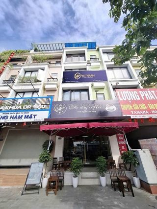 Cho thuê văn phòng full nội thất – view sân vận động thanh trì