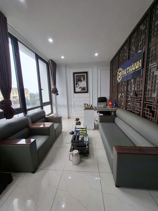 Cho thuê văn phòng full nội thất – view sân vận động thanh trì