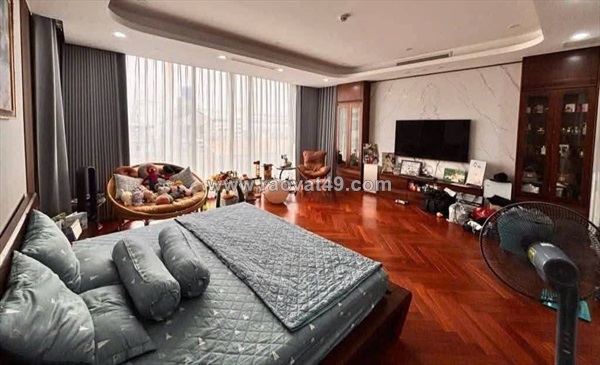 Cực đẹp, bán nhà khu vĩnh phúc, phân lô ô tô tránh, 10 tầng kinh doanh chỉ 23 tỷ