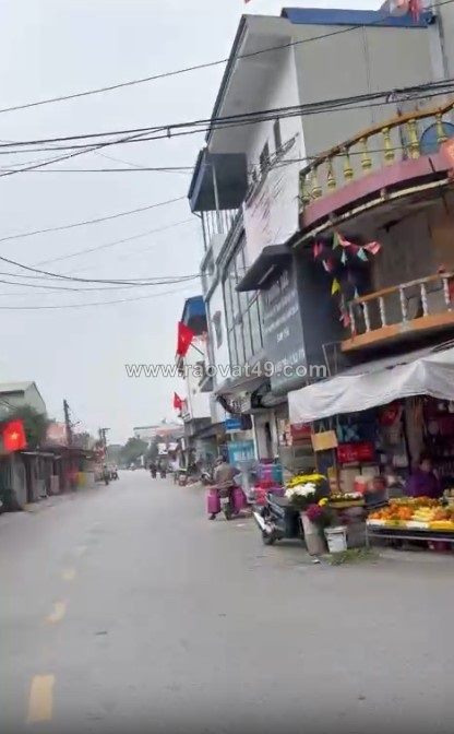Đất bám đường trục - vị trí trung tâm, giá trị sinh lời cao - trục xã thành