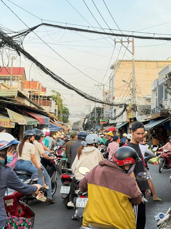 Đất vàng mặt tiền chợ giãn dân – hiệp thành q12 - tặng nhà c4 – kinh doanh đỉnh