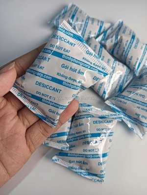 Đóng gói kín mà đồ ăn vặt vẫn mất độ giòn? dùng gói hút ẩm thịnh phong!