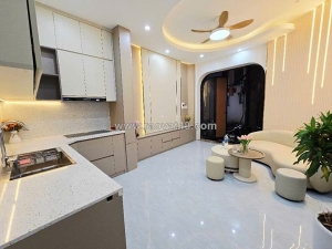 Duy nhất 1 căn dòng tiền hoàng quốc việt – 230tr/tháng – 9 tầng thang máy- lh