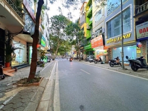 Duy nhất, bán nhà phố nghĩa tân, kinh doanh sầm uất, chỉ 24 tỷ