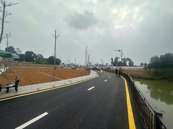 Em có rất nhiều lô đất mặt đường đồng trạng, xã cổ đông, sơn tây vew hồ tự