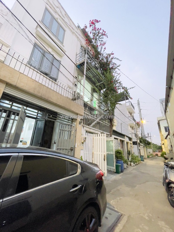 Gấp! nhà 4 tầng trường thọ gần metro, hẻm xe tải, giảm 700tr còn 7.5 tỷ