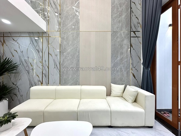 Gấp!bán nhà đức diễn,bể bơi từ liêm oto,ngõ thông,dt:40mx5t,mt:4m, giá: 8.4ty