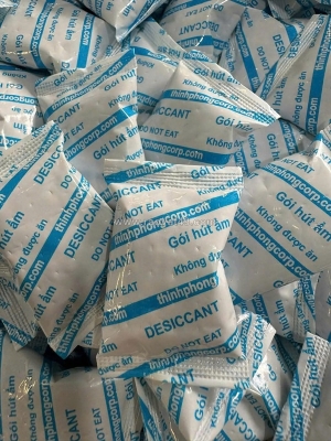 Gói hút ẩm nào giúp đồ ăn vặt, bánh mứt không bị mềm ỉu?