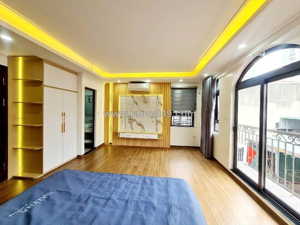 Hiếm- bán nhà đẹp ngọc thụy - mipec-  dân xây - full nội thất- ngõ nông- gần