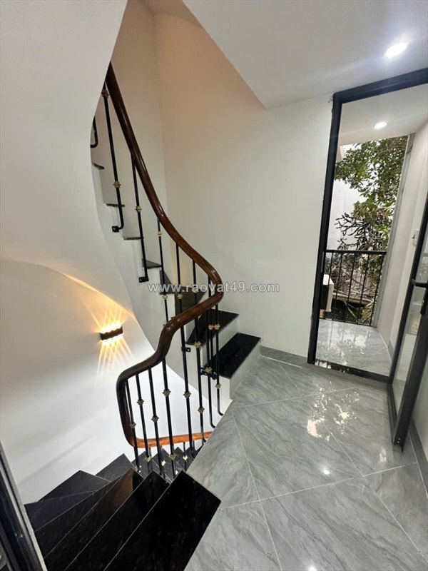 Hiếm – nhà mới đẹp ở ngay – ngõ nông – trung tâm hai bà trưng
