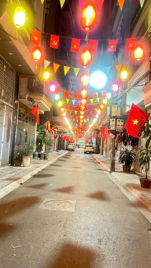 Hiếm! nhà quần ngựa 58m 6 tầng gara ô tô vỉa hè ở sướng giá 32 tỷ 0336212066