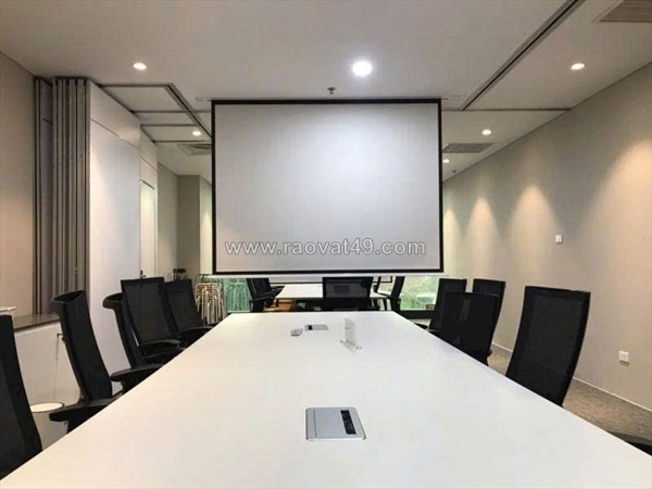 Lắp đặt màn chiếu . máy chiếu
