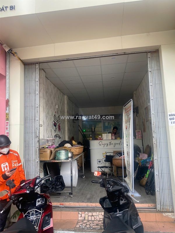 Mặt bằng đẹp – giá tốt  – chính chủ cần nhượng lại cửa hàng thuê ghép tại 363
