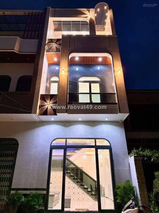 Ngôi nhà ngang 5.3m hiếm khu phước bình - dt rộng lớn 95m2 - 4 nơi ngủ rộng lớn