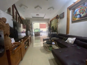 Nhà 3 tầng - hai mặt tiền tổ 5, quang minh, mê linh, hn. đường thông, oto qua