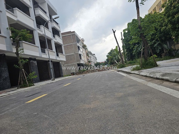 Nhà 4 tầng xây thô 105m2 – nhỉ 6 tỷ tại kđt vạn cát, vị trí kinh doanh