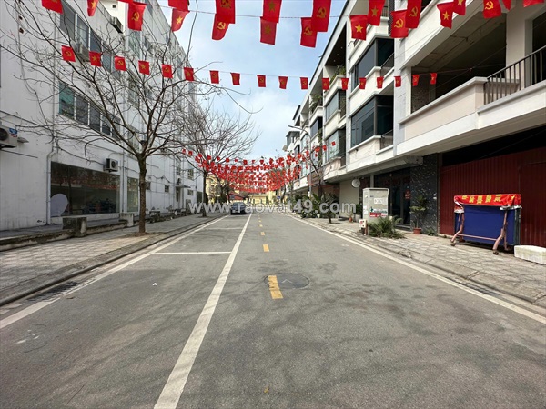 Nhà 4 tầng xây thô 105m2 – nhỉ 6 tỷ tại kđt vạn cát, vị trí kinh doanh