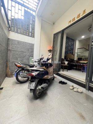 Nhà 4tầng(4x15)trungtâm q10-một căn nhà ra mt đường nguyễn duy dương 8.8tỷ