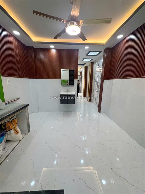 Nhà dạ nam ngay cầu chữ y 5p qua q1, giá : 6.15 tỷ (t/l)