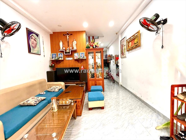 Nhà đẹp gần  chợ đầu mối – view công viên trước nhà 3pn sổ đẹp  chỉ 3.1 tỷ dọn