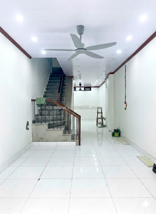 Nhà đẹp – giá tốt – cần bán nhà mới xây 3 tầng tại 99/110 phường định công,