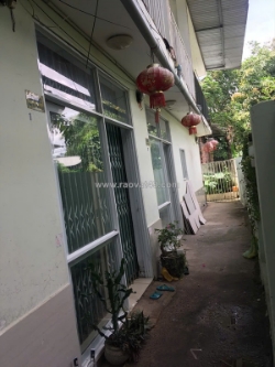 Nhà đẹp – giá tốt – chính chủ cần bán  4 căn  liền kề tại đường số 138, phường