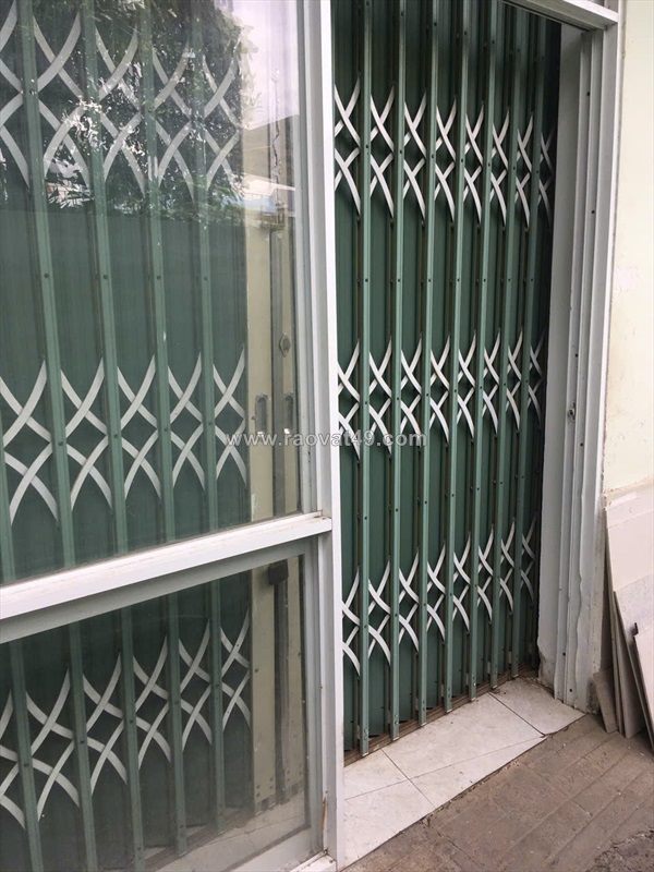 Nhà đẹp – giá tốt – chính chủ cần bán  4 căn  liền kề tại đường số 138, phường