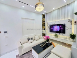 Nhà đẹp ở ngay đón tết tại định công – 25/28m*4,5tầng- ngõ thông 4m- giá hơn 6