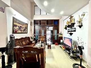 Nhà đường lê văn sỹ phường 11 phú nhuận cũ.