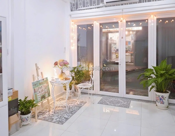 Nhà hẻm ô tô cách mạng tháng tám – quận 10 – 3.8 x 11 m (41 m2) – 6.8 tỷ