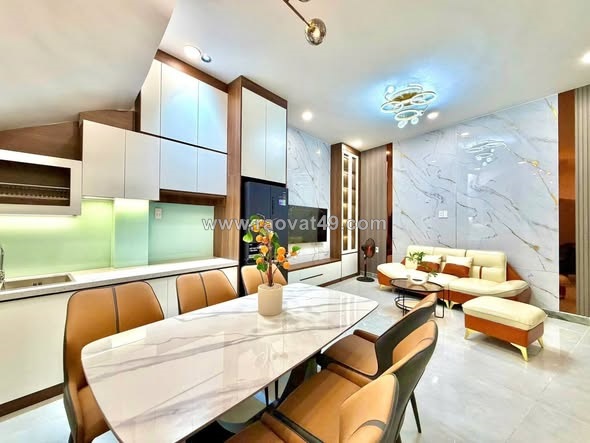 Nhà hxh đường bùi văn thêm quận phú nhuận phường 9 cũ.
