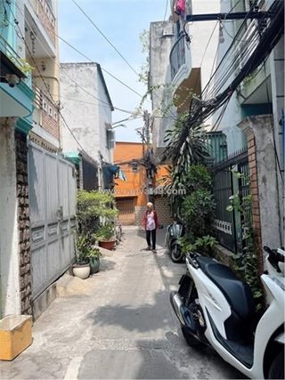 Nhà hxh đường thành thái quận 10 phường 14 cũ.