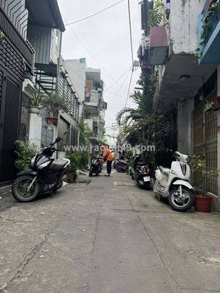 Nhà hxh đường vũ tùng phường 2 bình thạnh cũ.