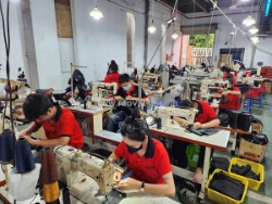 Nhận sản xuất ví da, thắt lưng theo yêu cầu