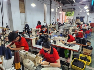 Nhận sản xuất ví da, thắt lưng theo yêu cầu