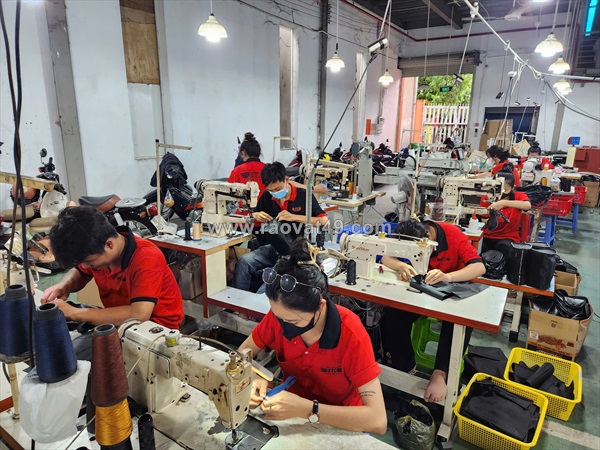 Nhận sản xuất ví da, thắt lưng theo yêu cầu